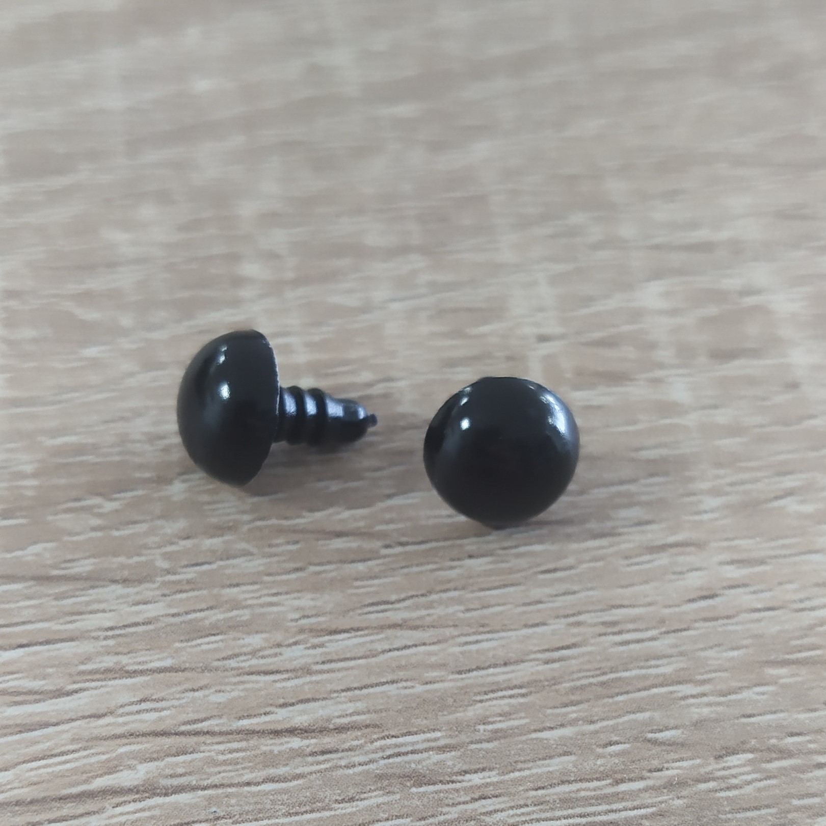 Bezpečnostné oči 10mm