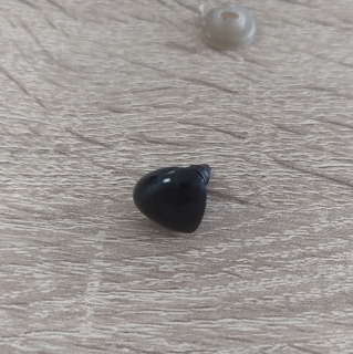 Bezpečnostný nos 11x15mm