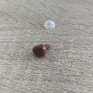 Bezpečnostný nos 9x11mm hnedý