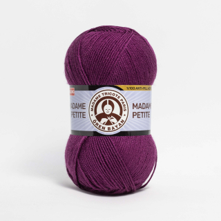Madame Petite 052